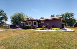 109 E Hardin Place, Nevada, MO 64772