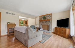 2956 Acre Rd, New Castle, PA 16101