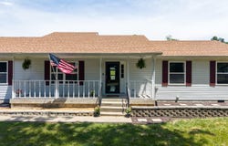 12084 E Hutchison Road, Mt Vernon, IL 62864