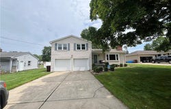 6301 Apache Lane, Poland, OH 44514