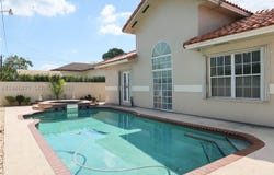 661 NE 4th Pl, Hialeah, FL 33010