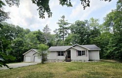 9535 E Sunset Drive, Roscommon, MI 48653