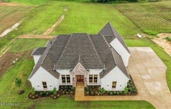 5111 Old Barn Cove, Coldwater, MS 38618