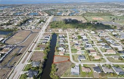 2102 SW 15 Terrace, Cape Coral, FL 33991