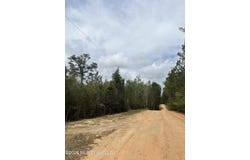 21 Range Line Road, Perkinston, MS 39573