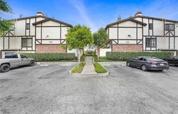 20737 Roscoe Boulevard, Winnetka, CA 91306