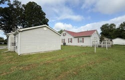 406 4th Ave S, Baxter, TN 38544
