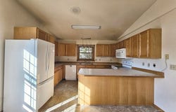 1922 Wyoming Ave, Glendive, MT 59330