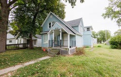980 S 6th Avenue, Kankakee, IL 60901