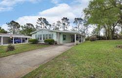 138 Maple Lane, Lake Helen, FL 32744