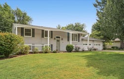 204 N White Street, Sidney, IL 61877