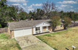 121 Meadow Lane, Aledo, TX 76008