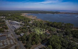 Piney Street, Panacea, FL 32346