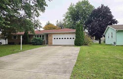 216 GETTYSBURG Drive, Canton, IL 61520