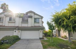44729 Lynx Dr, Fremont, CA 94539