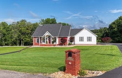 346 Somerset Dr, PARIS, TN 38242