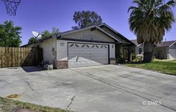 704 White Oak Dr, Ridgecrest, CA 93555