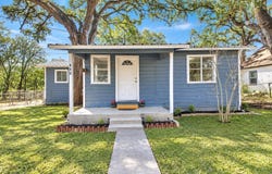 908 Tank St, Lockhart, TX 78644