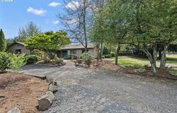 84 GREEN Ln, Eugene, OR 97404