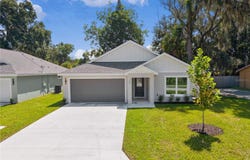 100 SEQUOIA Trail, OCKLAWAHA, FL 32179