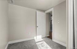 1236 E Evelyn Avenue, Hazel Park, MI 48030
