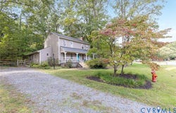 12253 Lees Ln, Ashland, VA 23005