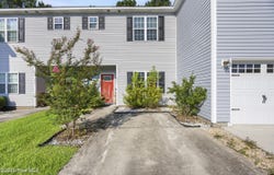 302 Kenan Loop, Jacksonville, NC 28546