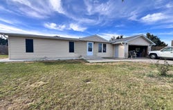 Wallace Trifecta-House, Trailer Home, Mo, Wallace, NE 69169