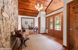 58 Zellers Road, Long Valley, NJ 07853