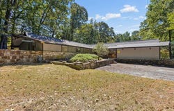 1510 W Wesley Road NW, Atlanta, GA 30327