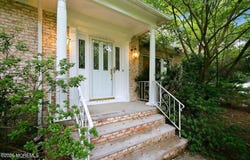 11 Castle Drive, Middletown, NJ 07748