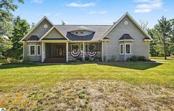 6260 Evergreen, Hale, MI 48739