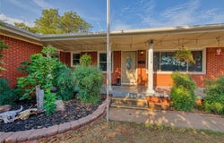 1119 Crestview Drive, Elk City, OK 73644