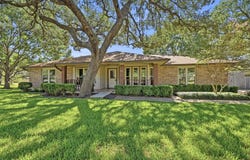 810 Pine Siskin Dr, Buda, TX 78610