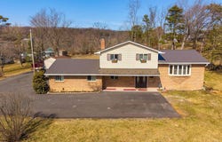 148 PENN Avenue, ELYSBURG, PA 17824
