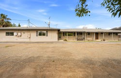 5308 E Mount Whitney Avenue, Laton, CA 93242