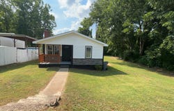 148 Loop Street, Wellford, SC 29385-9671