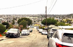 8600 Seneca, Oakland, CA 94605