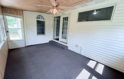 10543 E Deer Creek Rd, Robinson, IL 62454