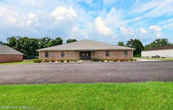 1625 W Central Avenue, Wiggins, MS 39577