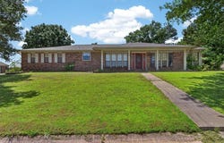 404 Ridge DR, Sallisaw, OK 74955