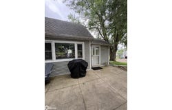 703 E Main Street, Brooklyn, IA 52211