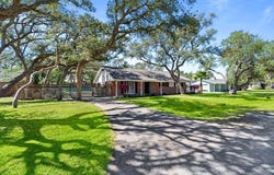1905 SHORES LN, ROCKPORT, TX 78382