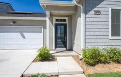 1069 Wolverton Way W, Madera, CA 93636