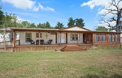 412 Leaning Oak Lane, Somerville, TX 77879