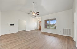 644 White Oak Street, Gentry, AR 72734