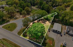 1302 S Main St., Poplarville, MS 39470