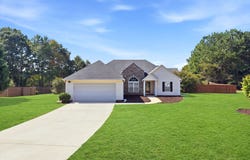 713 Manor Ridge Drive, Loganville, GA 30052