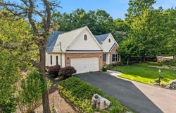 1 PINEWOOD Circle, HAZLETON, PA 18202
