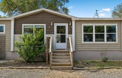 30 TERRY LN, Lytle, TX 78052